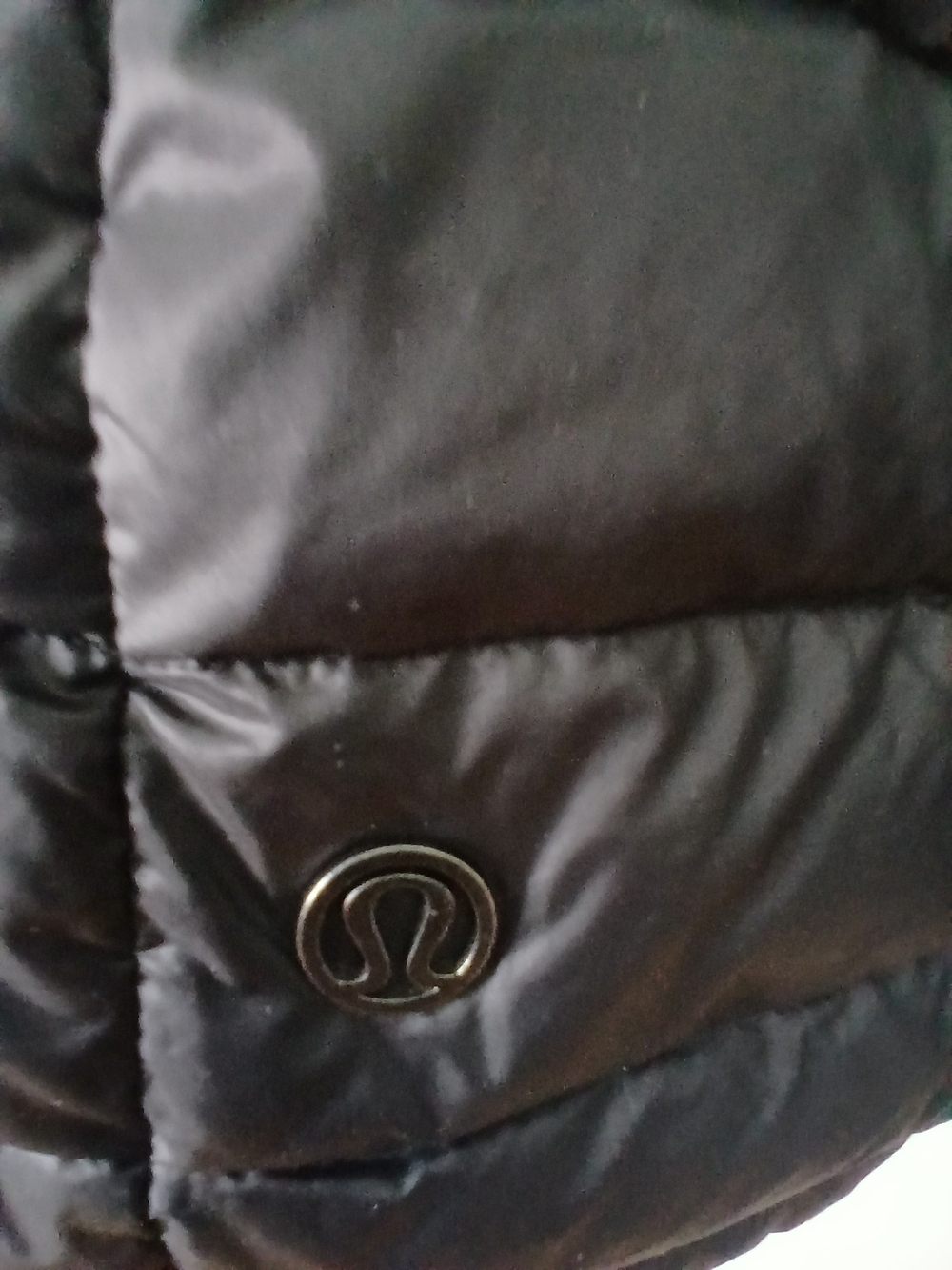 Women’s Quilted Hooded Puffer Coat - Black LULULEMON SIZE 10 GREAT CONDITION - Picture 6 of 9